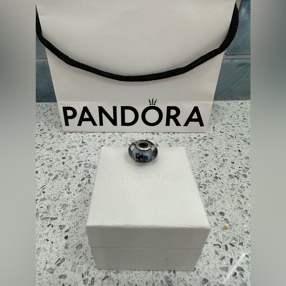 Authentic Pandora retired light blue circle glass  charm S 925
